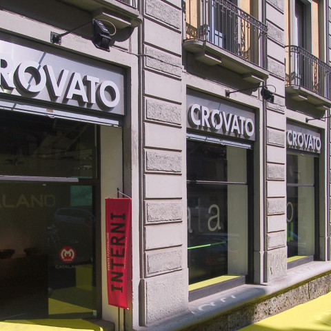 Catalano-stand-Crovato-Milano2005_01